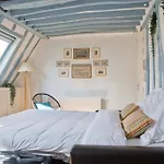 Tour Eiffel View, Top Floor Apt Marais Vosges