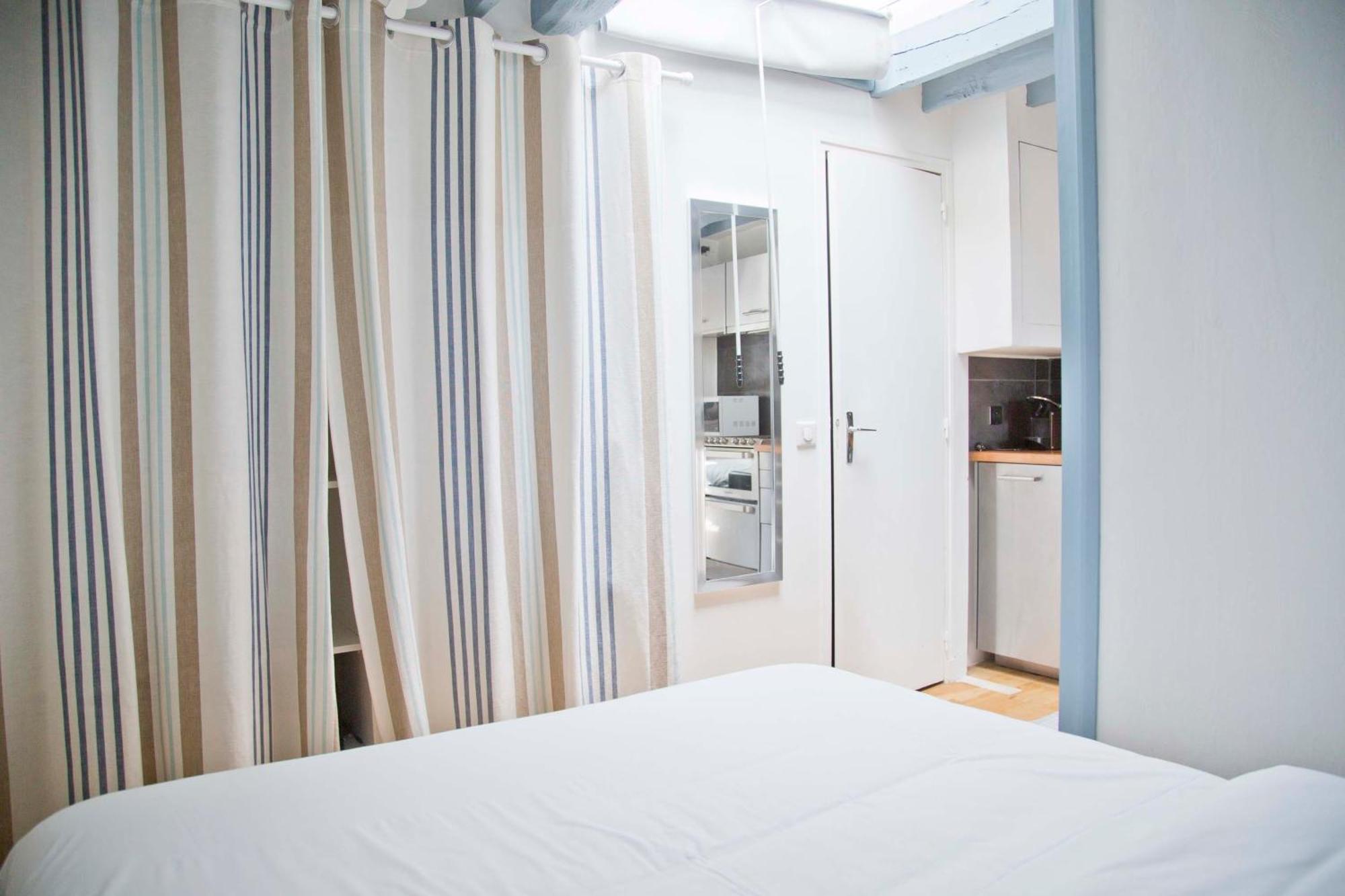 Tour Eiffel View, Floor Marais Vosges Appartement Parijs